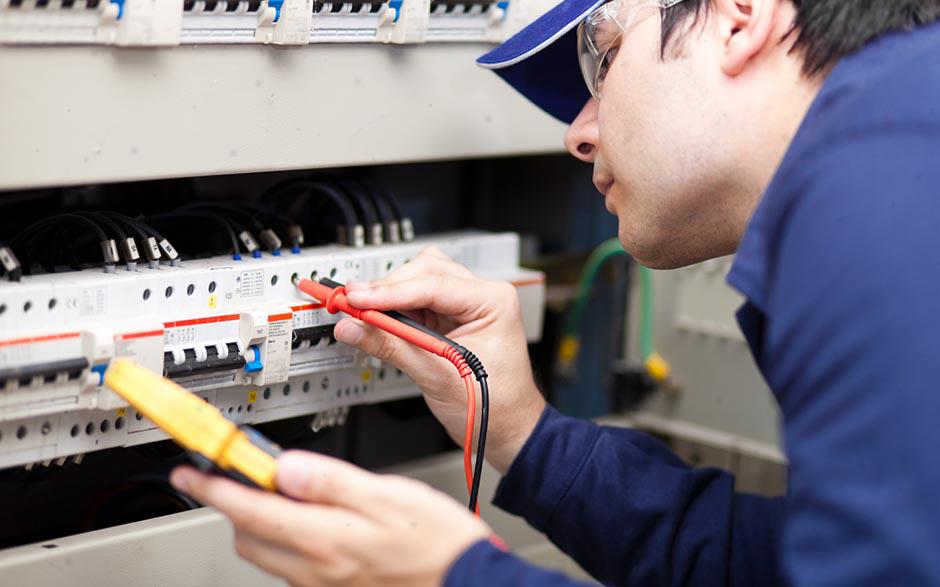 recherche travail électricien bâtiment Paris 15
