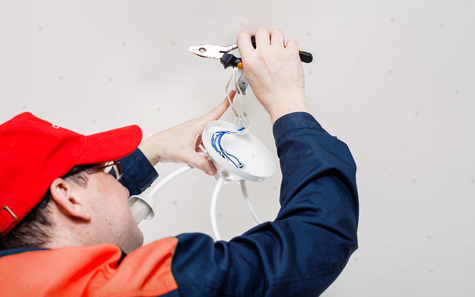 recherche travail électricien bâtiment Paris 15